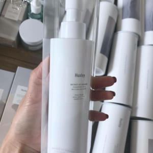 Sữa rửa mặt cho da nhạy cảm Huxley Cleansing Gel