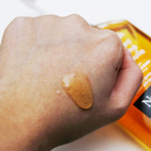 sua-rua-mat-dang-gel-tri-mun-neutrogena-oil-free-acne-wash2