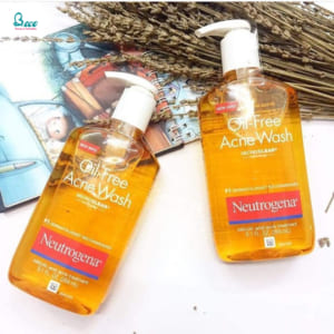sua-rua-mat-dang-gel-tri-mun-neutrogena-oil-free-acne-wash2