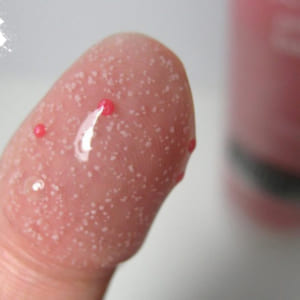 sua-rua-mat-tri-mun-neutrogena-oil-free-acne-wash-pink-grapefruit-foaming-scrub