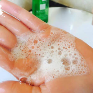 sua-rua-mat-vichy-normaderm-deep-cleansing-purifying-gel.2-768x577