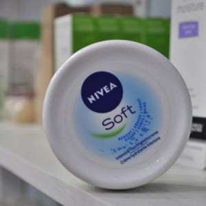 kem-duong-da-nivea-soft-duc