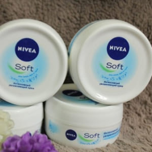 kem-duong-da-nivea-soft-duc