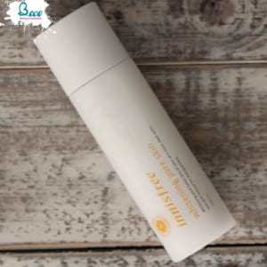 nuoc-hoa-hong-lam-sang-da-innisfree-whitening-pore-skin