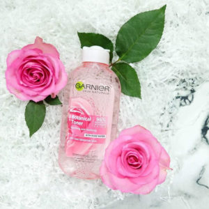 Nước Hoa Hồng Garnier