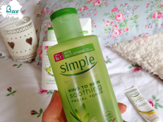 Nước Hoa Hồng Simple Kind To Skin Soothing Facial Toner