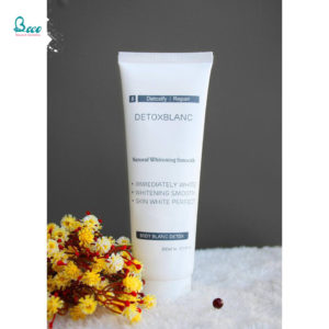 Sữa Tắm Thải Độc Trắng Da Body Blanc Bath Detox