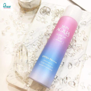 Xịt Chống Nắng Rohto