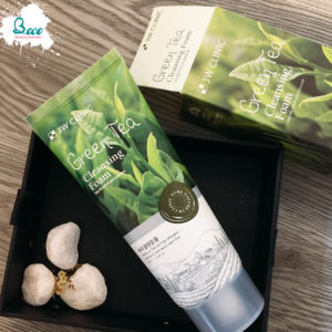 Sữa Rửa Mặt Trị Mụn Kiềm Dầu 3W Clinic Cleansing Foam Green Tea