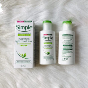 Sữa Dưỡng Ẩm Simple