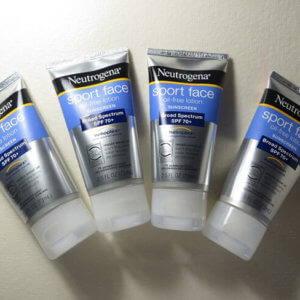 Alternative view of Kem Chống Nắng Neutrogena Sport Face Oil-Free Lotion SPF 70+