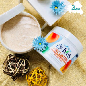 Tẩy tế bào chết St.Ives 2