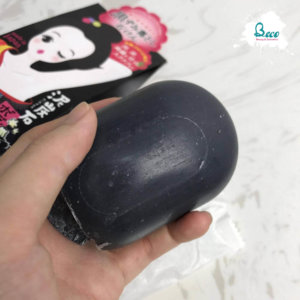 xà phòng trị thâm nách 5